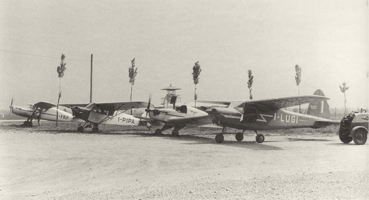 La flotta dell'Aero Club Brescia schierata a Ghedi